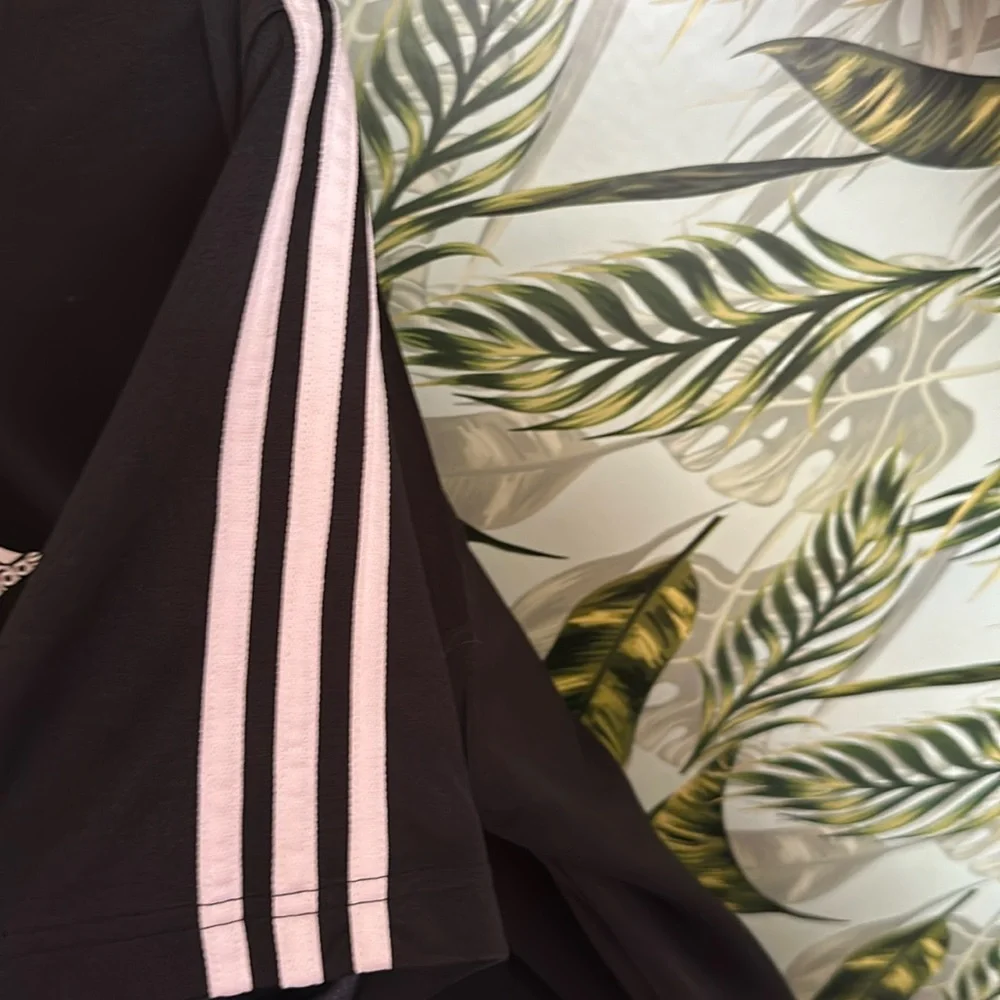 adidas excellent chest